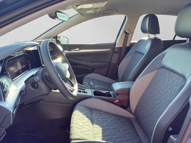 Volkswagen Golf 1.5 eTSI Golf VIII Life