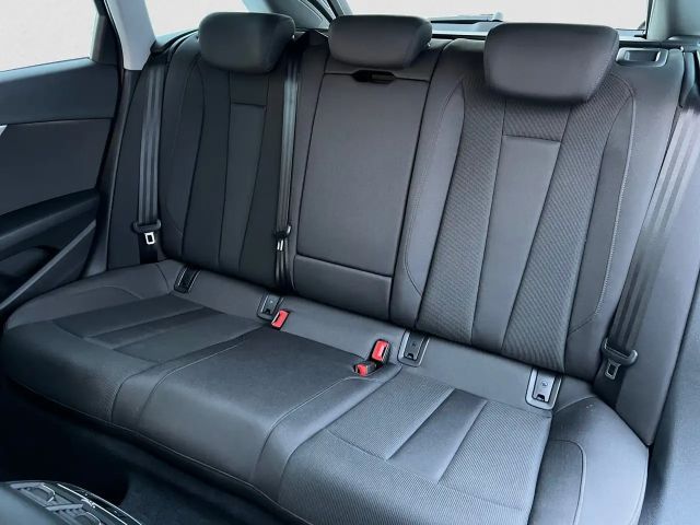 Audi A4 40 TDI Avant S-Tronic