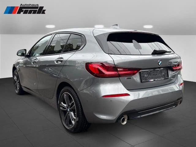 BMW 116 116i Sedan Sport Line
