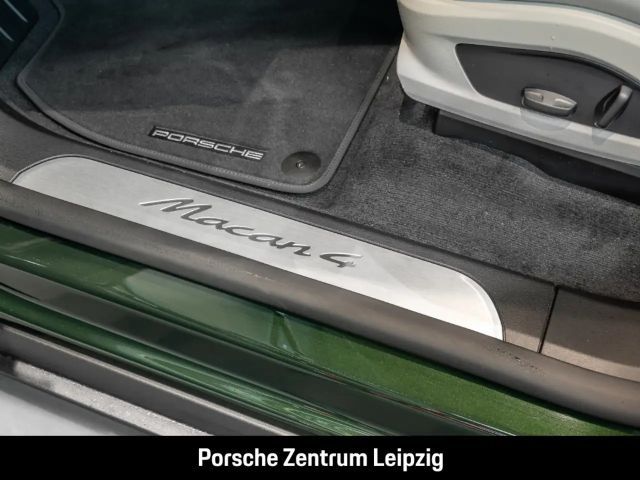 Porsche Macan 4
