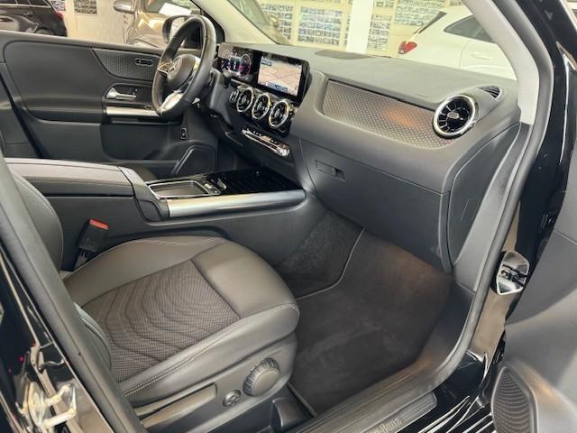 Mercedes-Benz B 200 Progressive Sedan