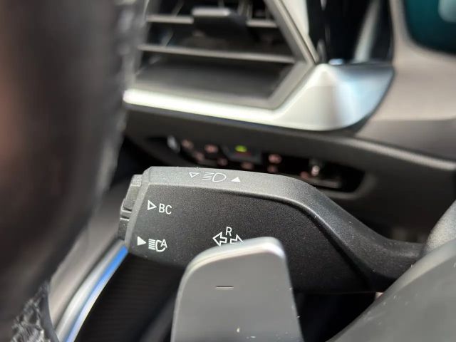 BMW 330 330e M-Sport Touring xDrive