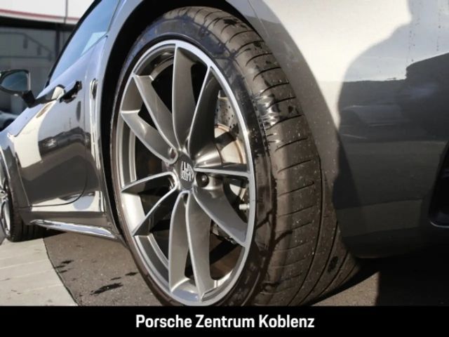 Porsche 992 Cabrio Carrera