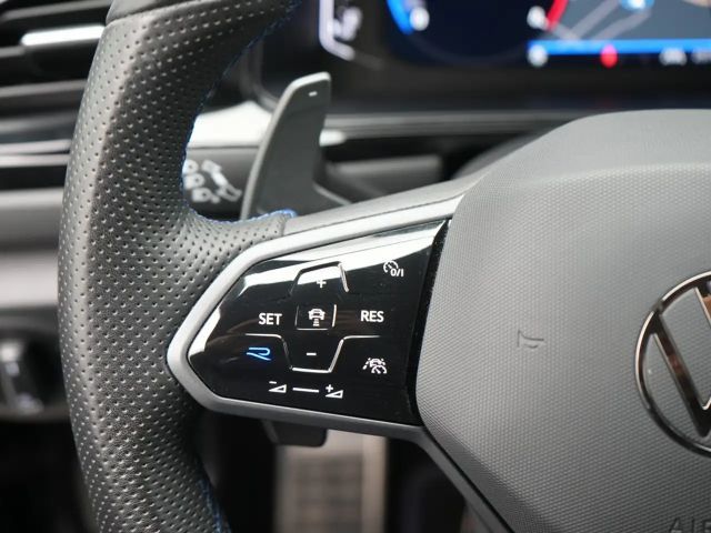 Volkswagen T-Roc R MATRIX AKRAPOVIC LEDER NAVI VIRT ACC