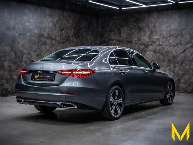 Mercedes-Benz C 200 AVANTGARDE Sedan