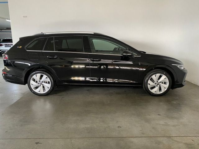 Volkswagen Golf 1.5 eTSI DSG Style Variant