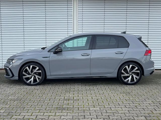 Volkswagen Golf 1.5 eTSI DSG Golf VIII R-Line