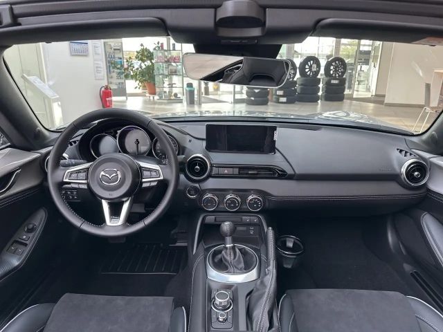 Mazda MX-5 Homura SkyActiv