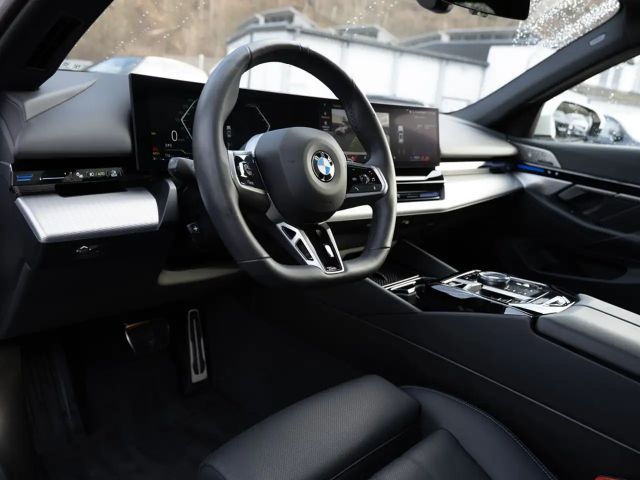 BMW 520 520d M-Sport Touring