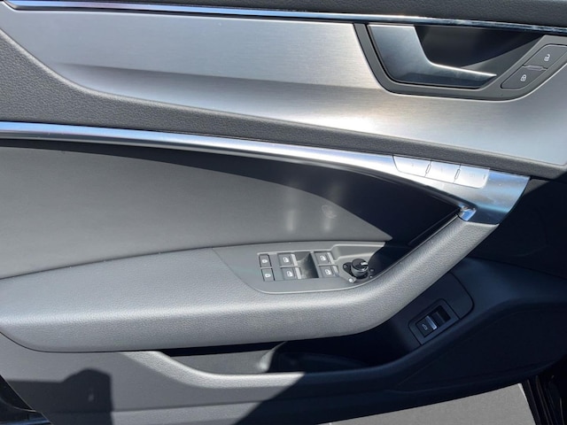 Audi S6 Avant Quattro