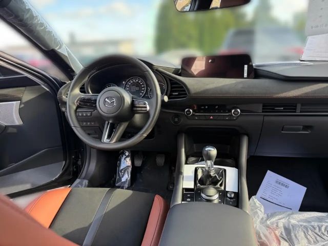 Mazda 3 2.5L SkyActiv e-Skyactiv