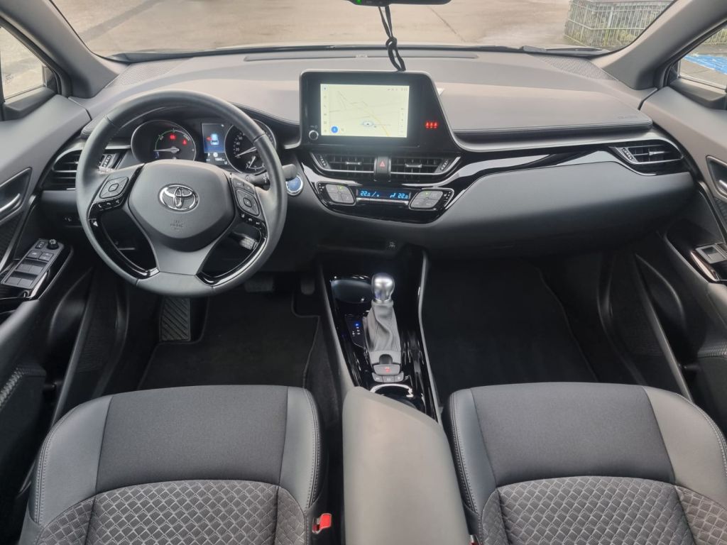 Toyota C-HR 5-deurs Team D