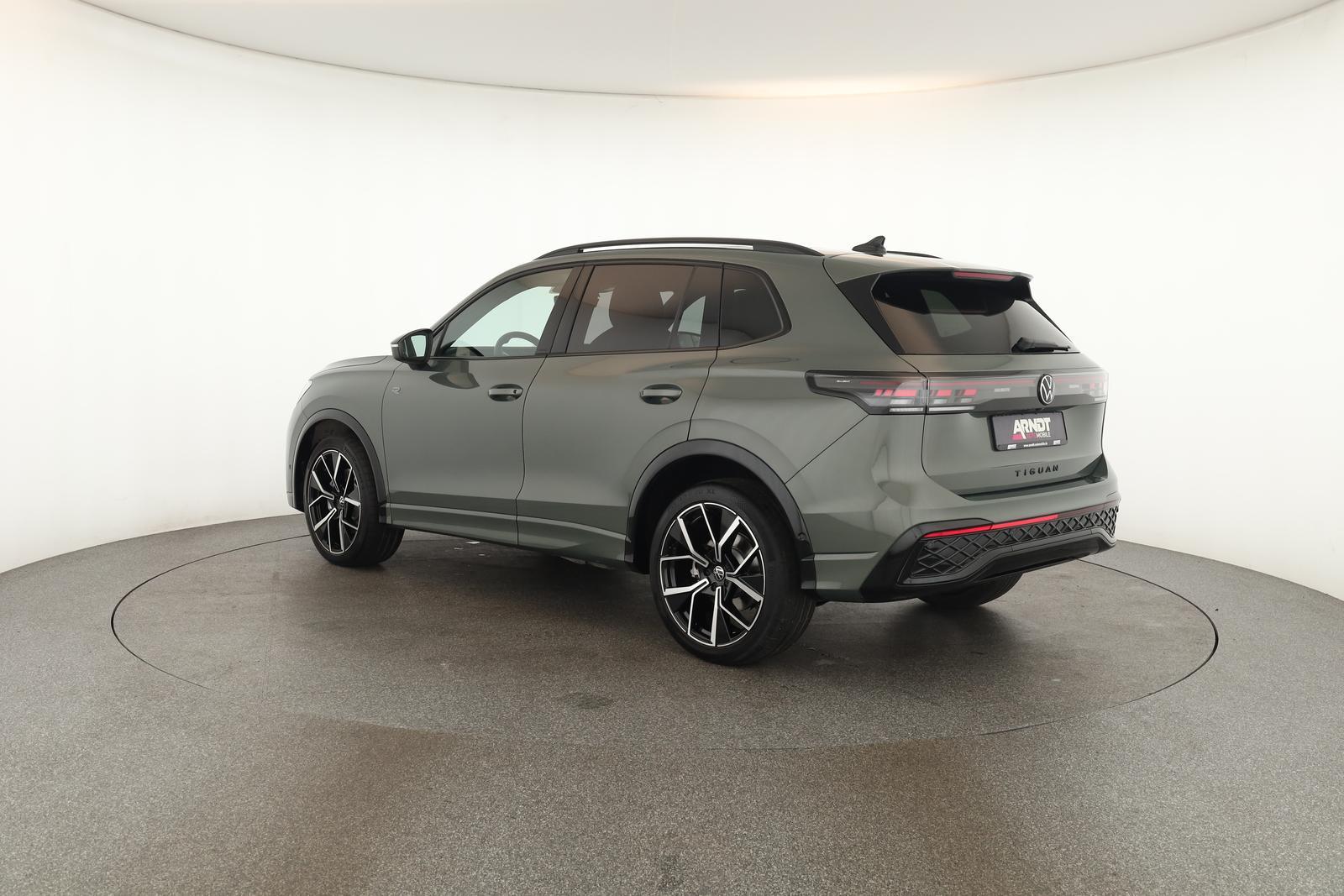 Volkswagen Tiguan 2.0 TSI DSG IQ.Drive R-Line