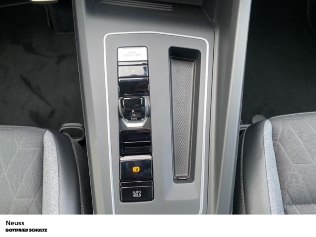 Volkswagen Golf 1.5 eTSI DSG