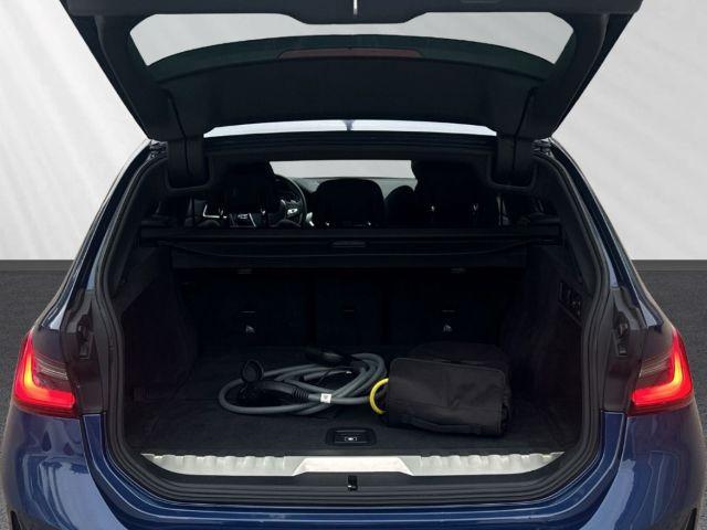BMW 330 330e Touring