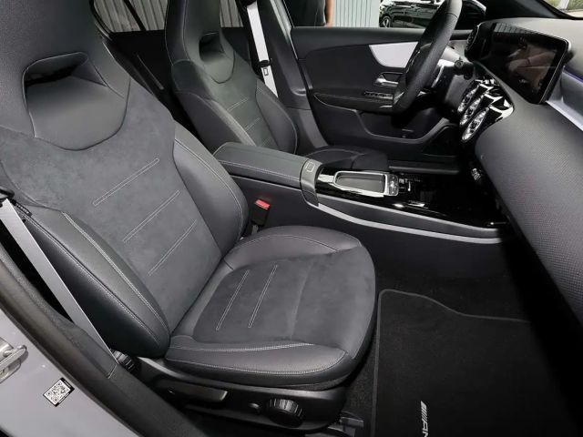 Mercedes-Benz A 180 AMG Line