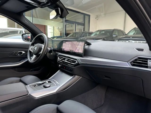BMW 330 330i M-Sport Touring xDrive