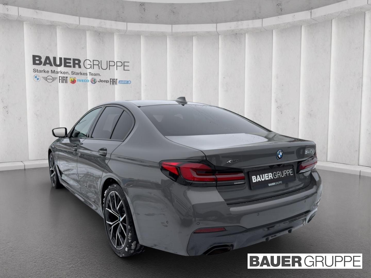 BMW 545 545e M-Sport Sedan xDrive