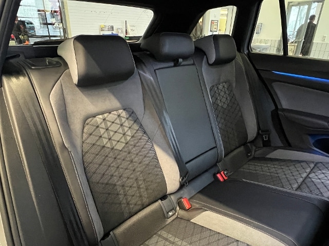 Volkswagen Golf 1.5 eTSI DSG Golf VIII Variant