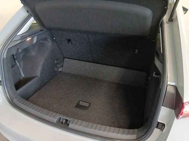 Skoda Scala Essence TSI