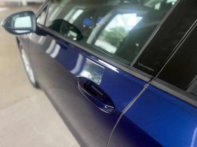 Volkswagen Golf 1.0 TSI Golf VIII Life