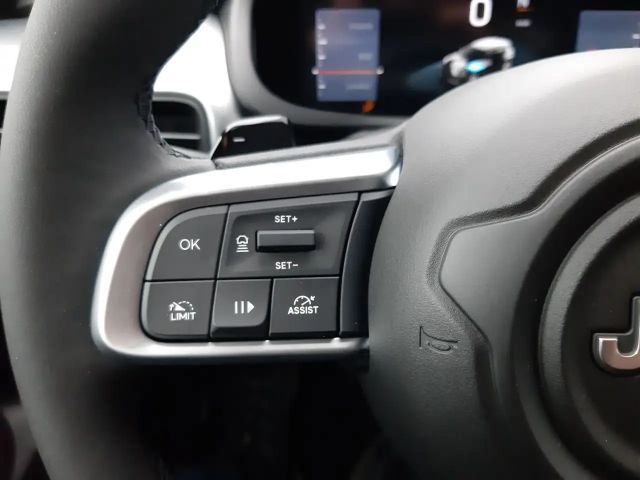 Jeep Avenger Full-Electric Summit