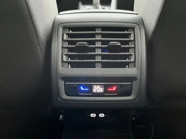 Volkswagen Golf 1.5 TSI Golf VIII