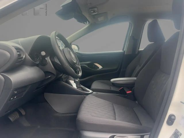 Toyota Yaris Business Hybride