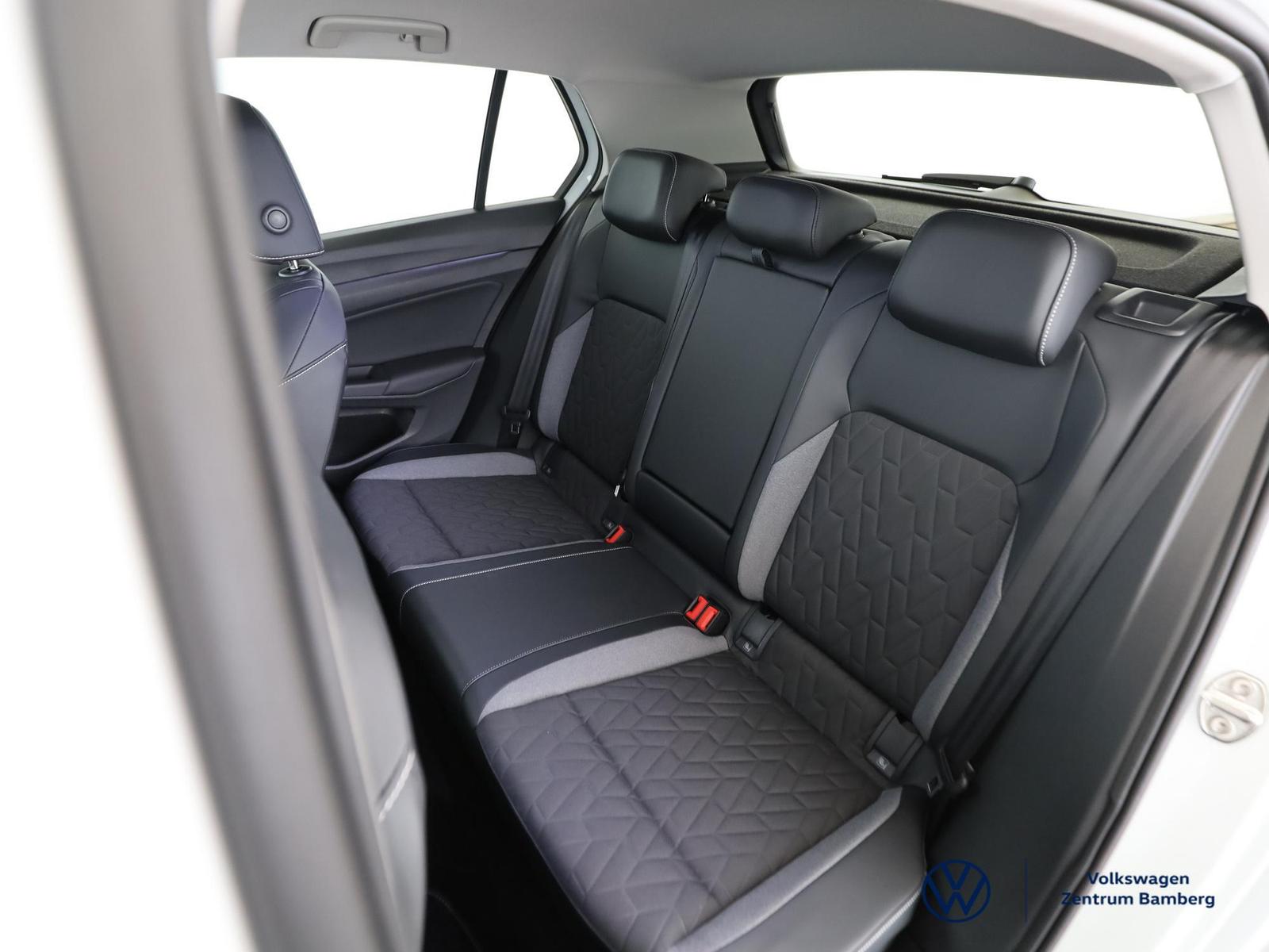 Volkswagen Golf 1.5 TSI Golf VIII