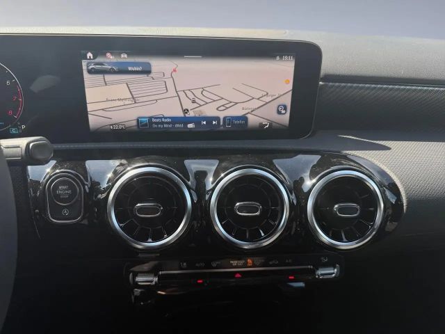 Mercedes-Benz A 200 Progressive