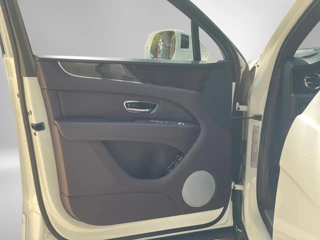 Bentley Bentayga V8