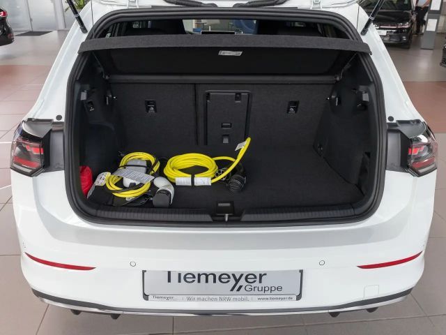 Volkswagen Golf GTE IQ.Drive
