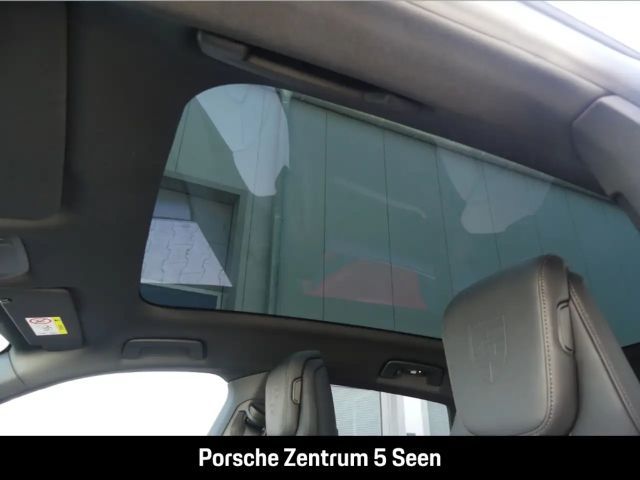 Porsche Taycan 4S Cross Turismo