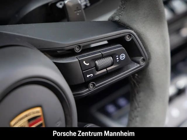 Porsche 992 4 Cabrio Carrera GTS