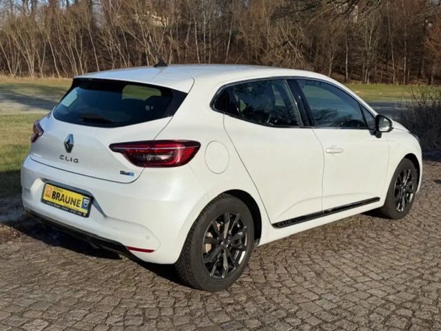 Renault Clio E-Tech Hybrid Intens