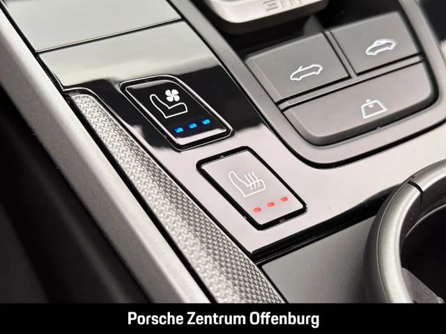 Porsche 992 Cabrio Carrera