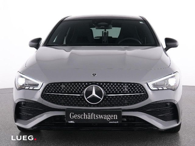Mercedes-Benz CLA 180 Shooting Brake