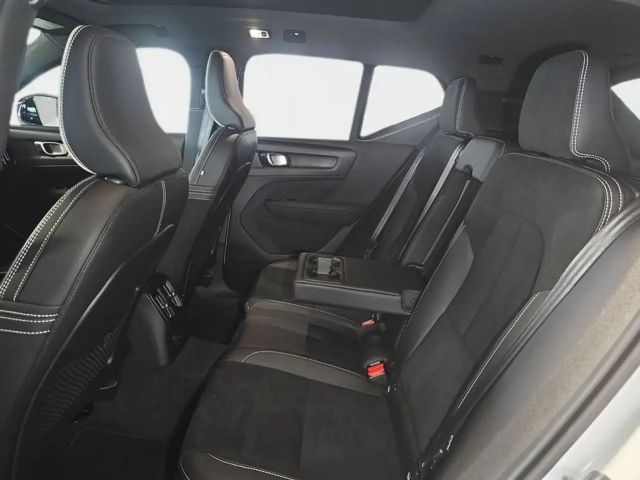 Volvo XC40 Dark Plus Recharge T5