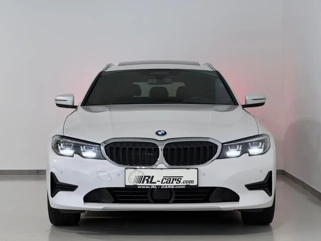 BMW 330 330e xDrive