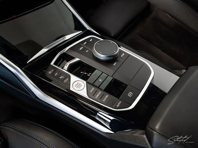 BMW 330 330i M-Sport Sedan xDrive