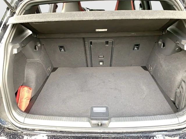 Volkswagen Golf DSG GTI