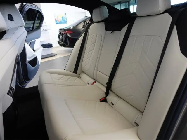 BMW i5 M-Sport Sedan eDrive40