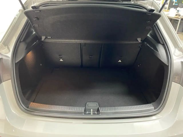 Mercedes-Benz A 250 4MATIC AMG Line