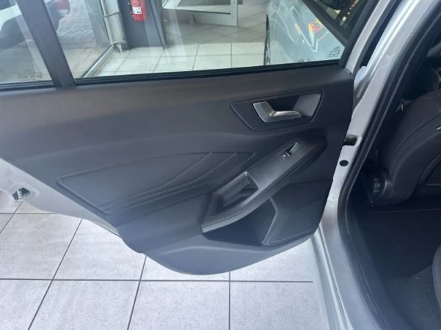 Ford Focus EcoBoost ST Line Wagon