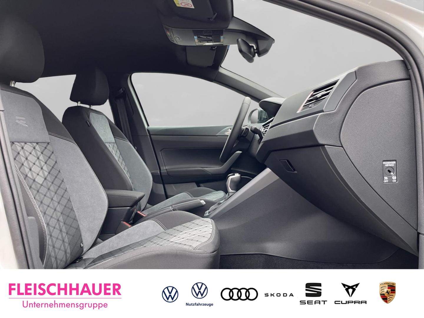 Volkswagen Taigo 1.0 TSI R-Line Style