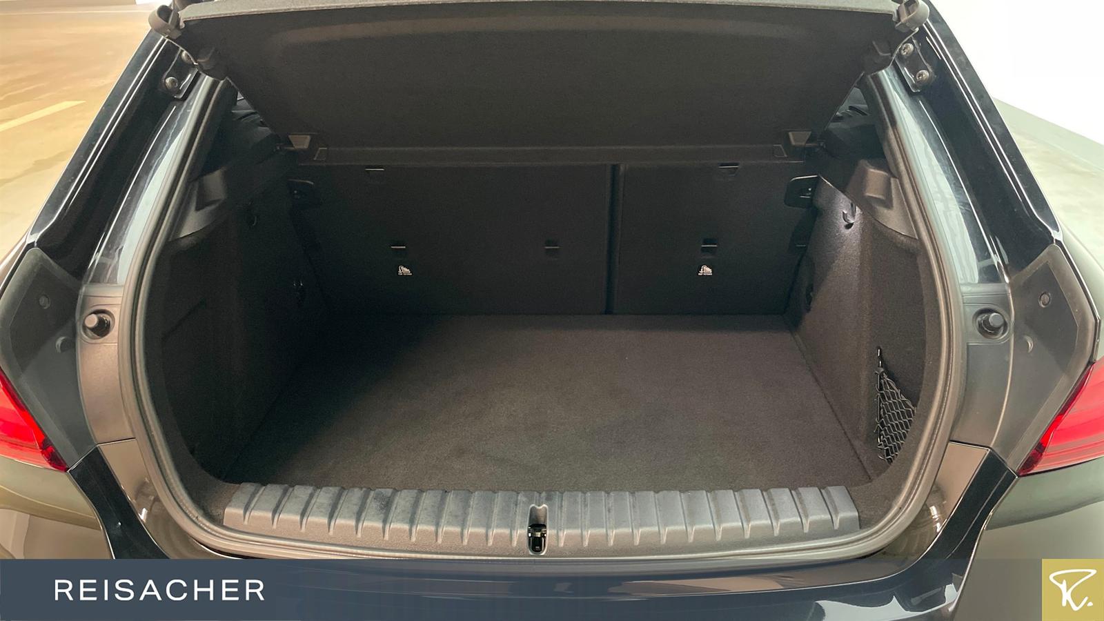 BMW 118 118d M-Sport Sedan