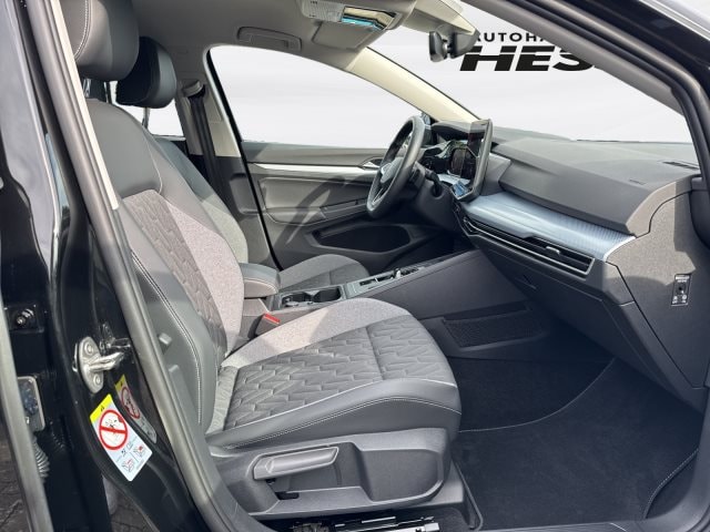 Volkswagen Golf 1.5 eTSI DSG Golf VIII