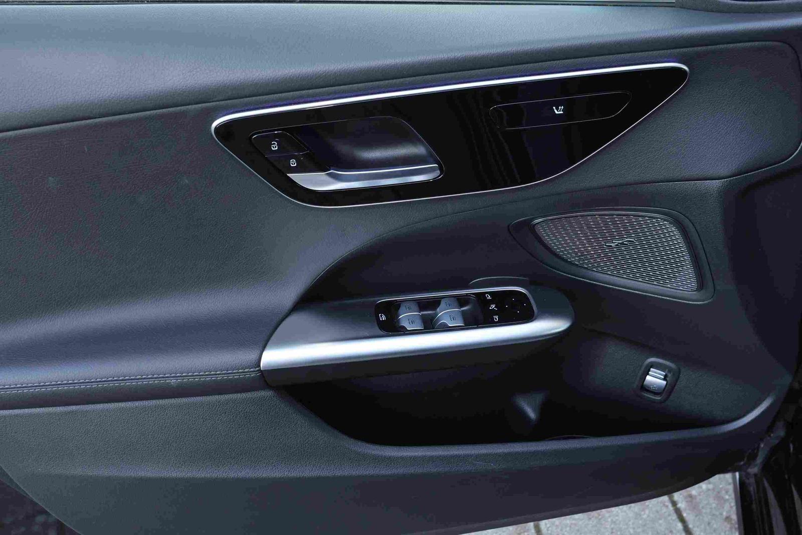 Mercedes-Benz C 180 AVANTGARDE Estate