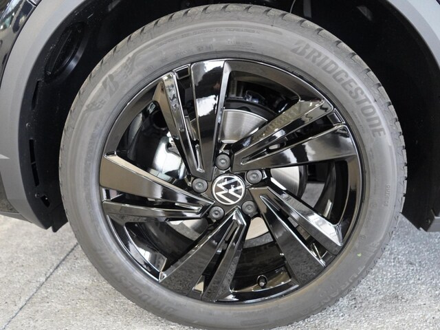 Volkswagen T-Roc R-Line Style