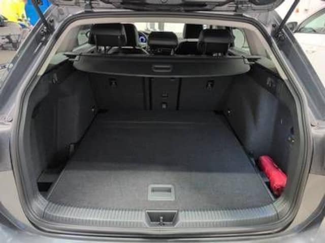 Volkswagen Golf 2.0 TDI DSG Golf VIII Variant